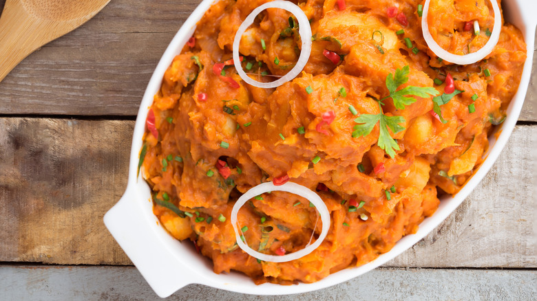 Yam pottage in white dish