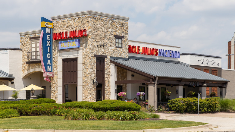 Uncle Julio's restaurant on a cloudy day