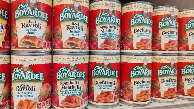 Cans of Chef Boyardee ordered in stacked rows