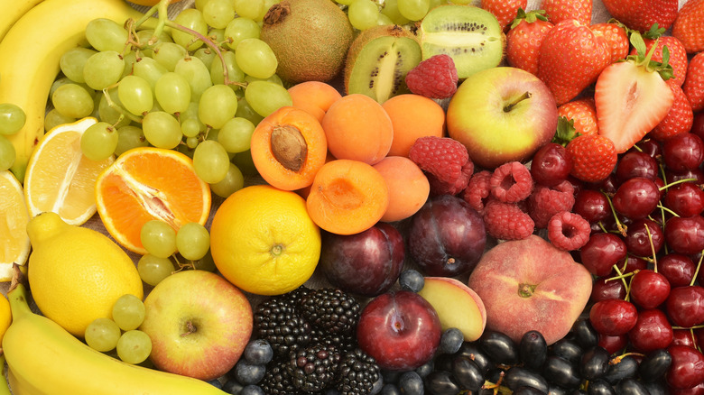 A pile of summer fruits