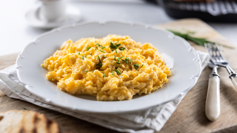 Seasoned  scrambled eggs in a plate