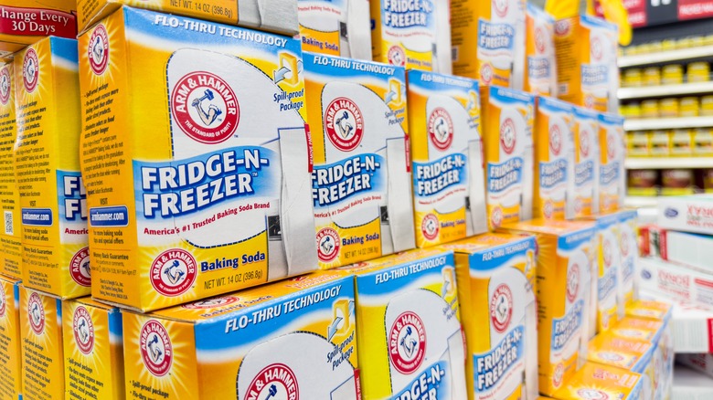 baking soda boxes on store shelf