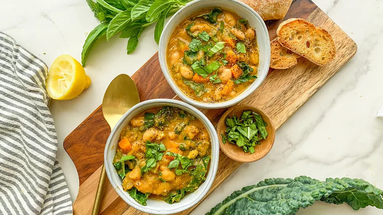Tuscan White Bean Soup