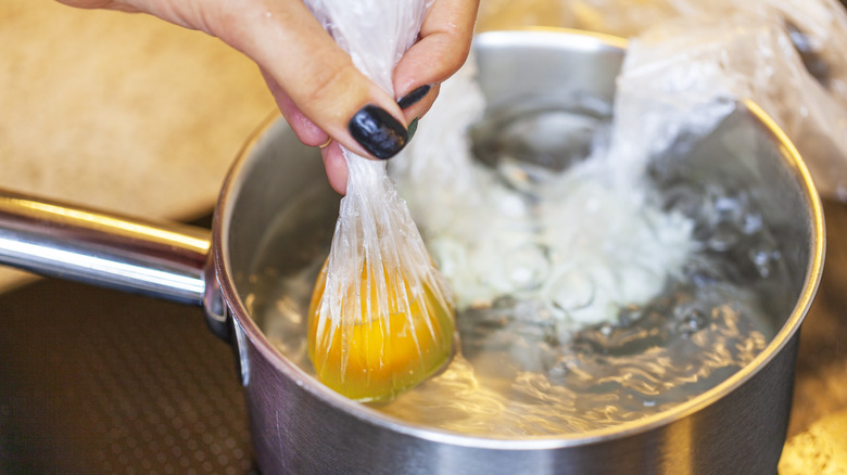poached egg in plastic wrap