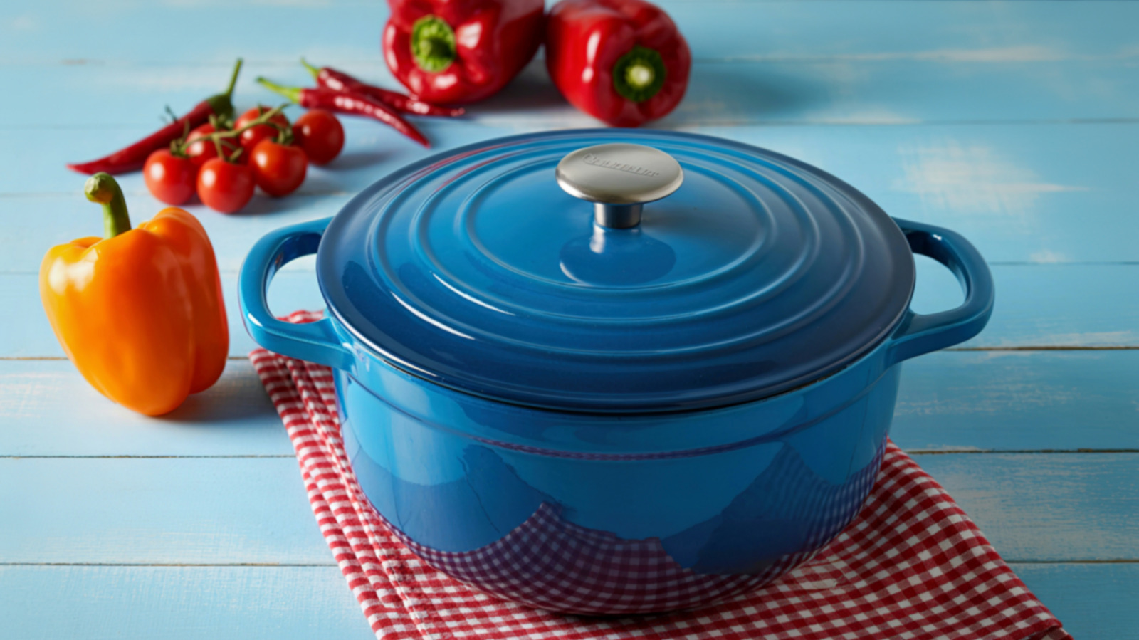 <a href="https://www.foodrepublic.com/2172738/mistakes-making-with-dutch-oven/" target="_blank">14 Mistakes You’re Making With A Dutch Oven</a>