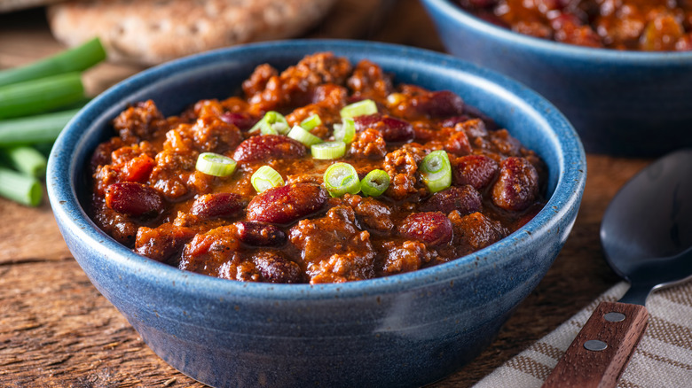 bowl of chili 