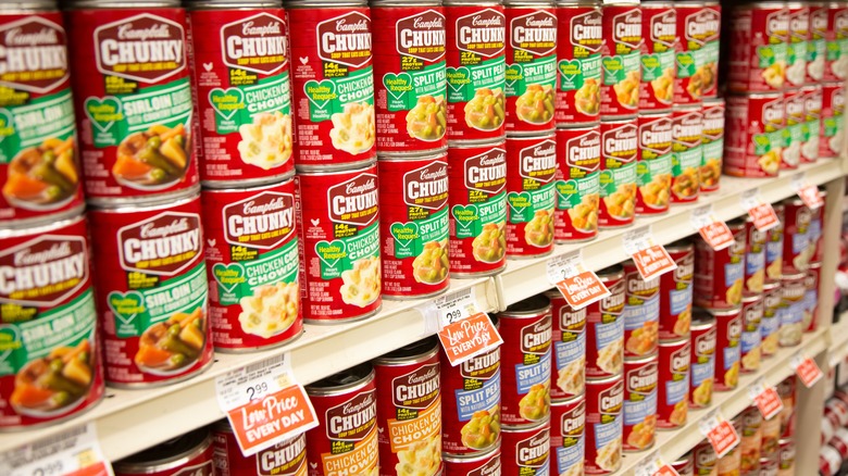 Shelves of Campbell's Chunky soups