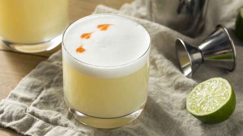 egg white classic whiskey sour