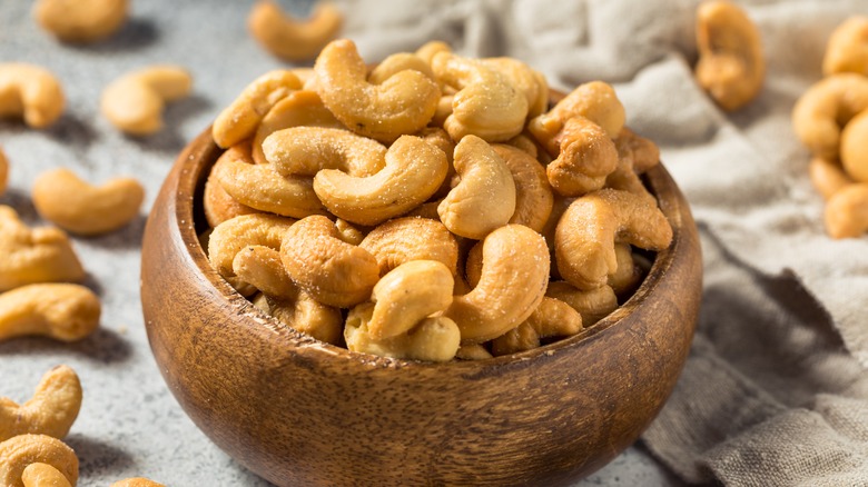 cashews