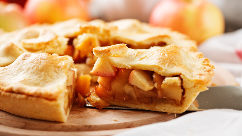 apple pie slice