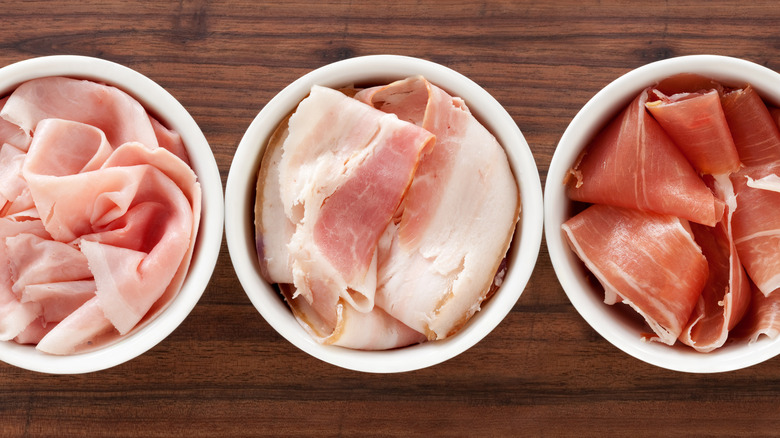 Sliced bacon and ham