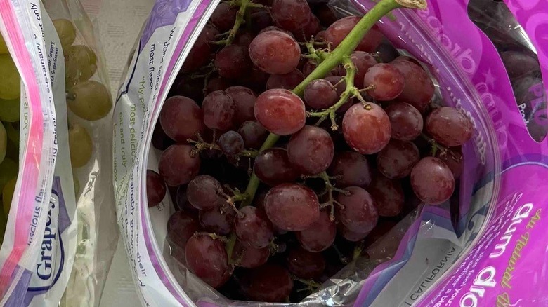 Bunch of Gum Drops grapes in packaging