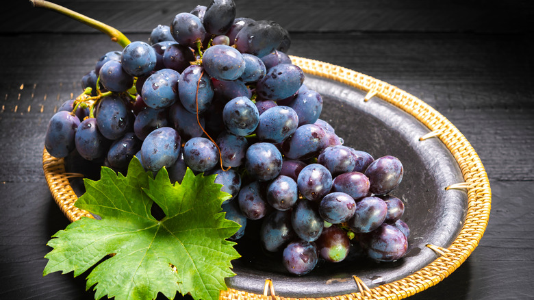 Thomcord grapes on plate