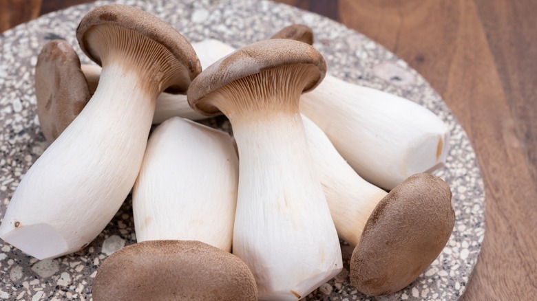 King trumpet mushrooms on platter