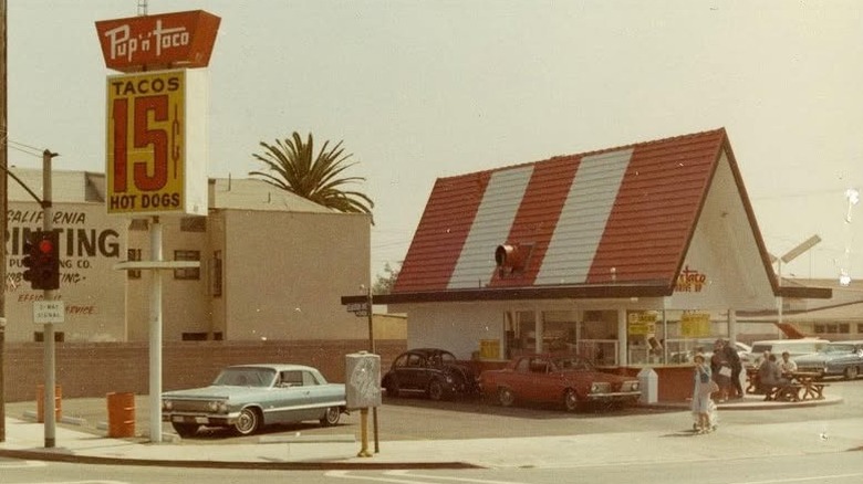 Pup 'n' Taco restaurant