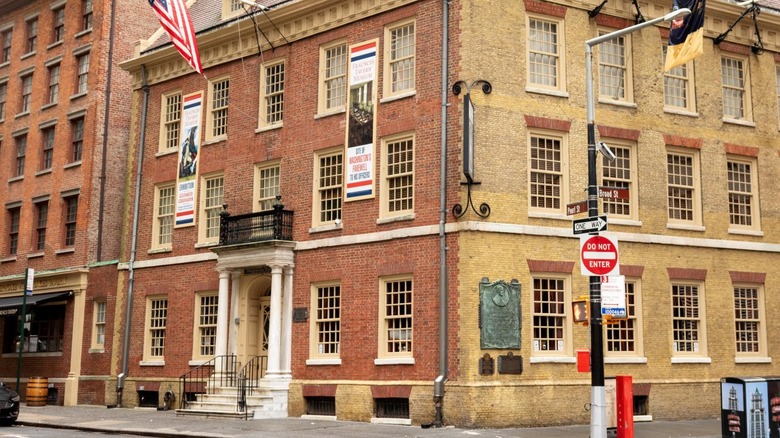 Fraunces Tavern exterior