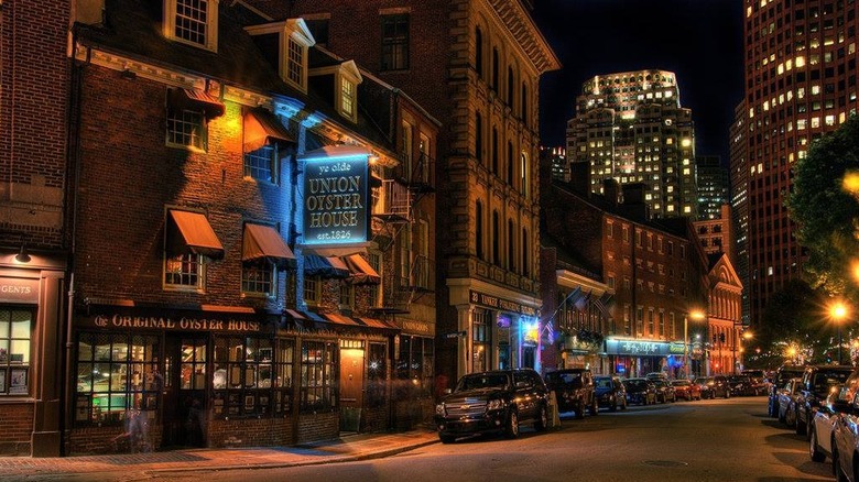 Union Oyster House exterior, nighttime