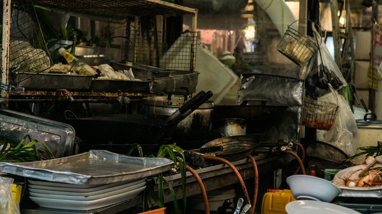 stinky restaurant smells