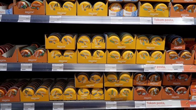Grocery shelf of Argeta products