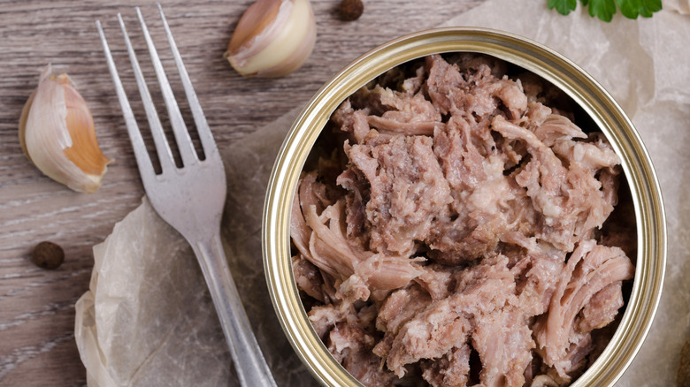 Open can of chicken