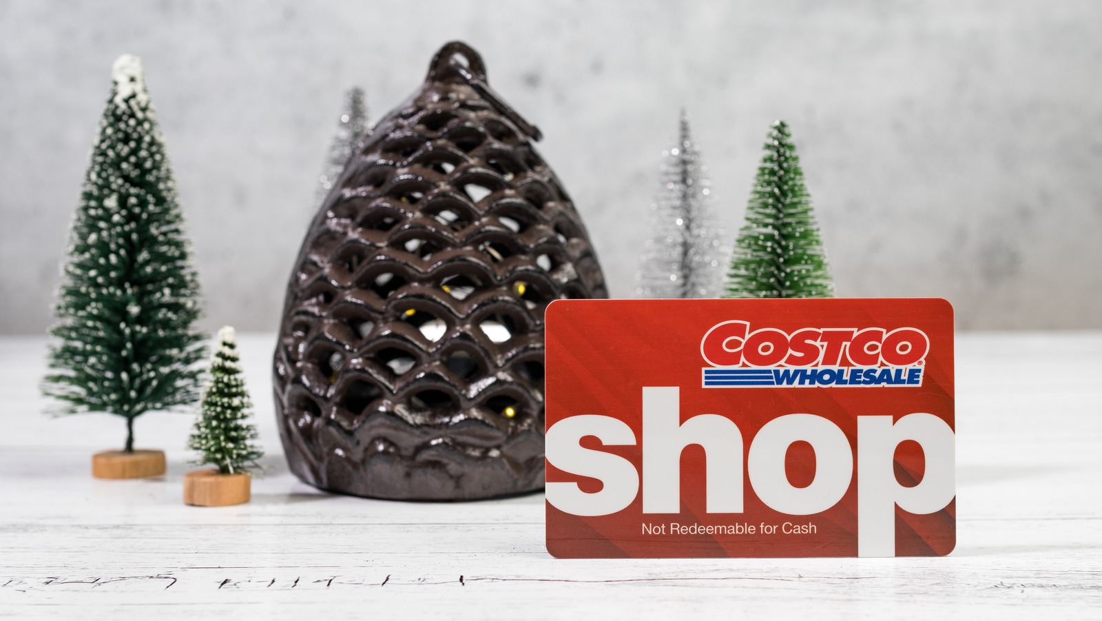 <a href="https://www.foodrepublic.com/2050651/costco-christmas-product-finds-perfect-gifts/" target="_blank">19 Costco Christmas Finds That Make Perfect Gifts</a>