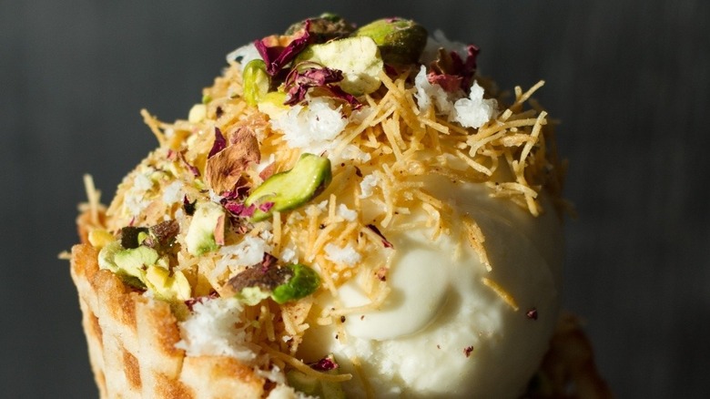 Cheddar cheese ice cream
