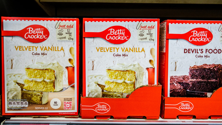 Betty Crocker boxed cake mixes on shelves