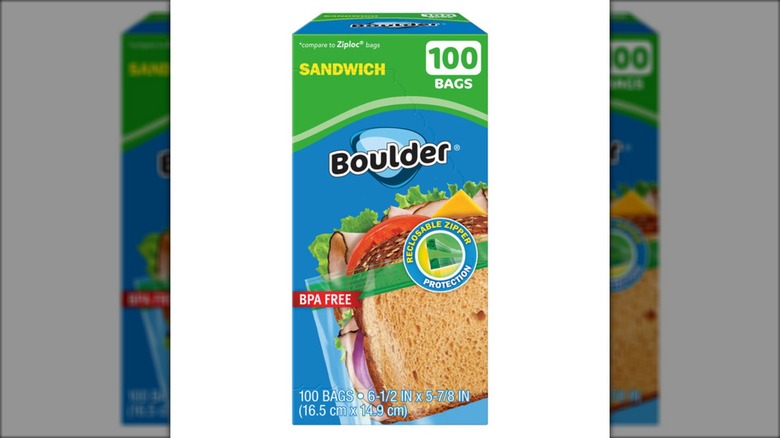 A package of Boulder Reclosable Zipper Sandwich Bags.