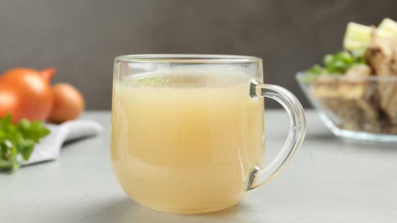 beef broth in a cup