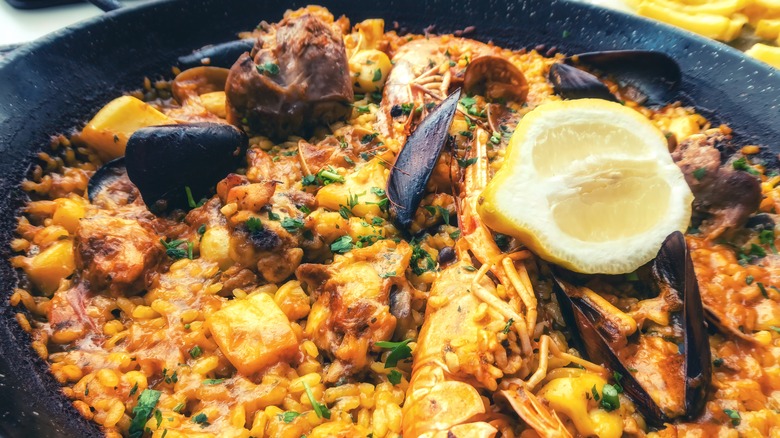 paella in a pan