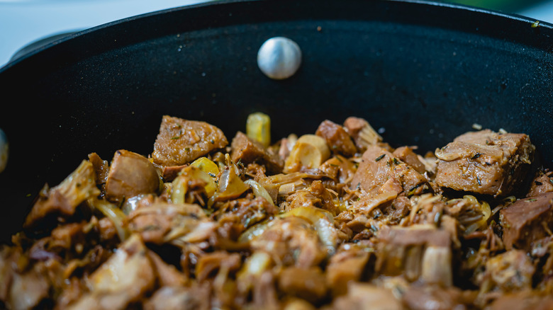 bbq jackfruit in pan