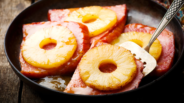 ham and pineapple in pan