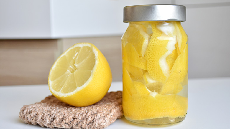 lemon air freshener
