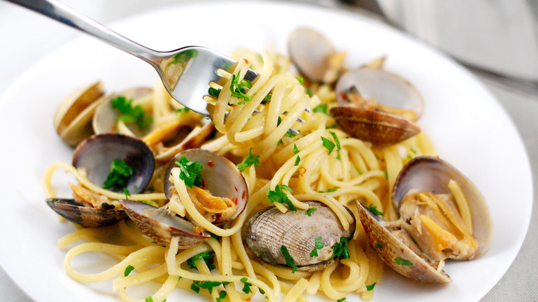 linguine with clams