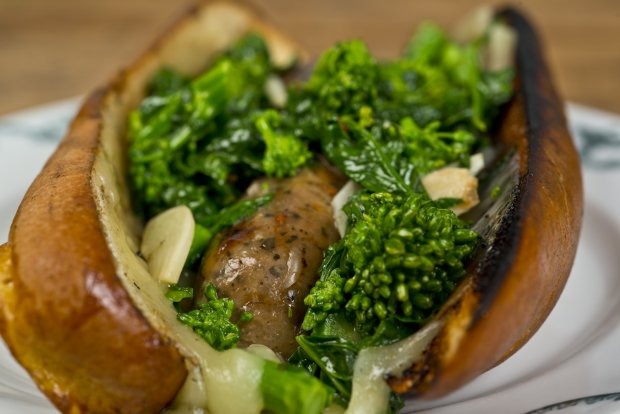 3 Ways to Trick Out Your Hot Dog