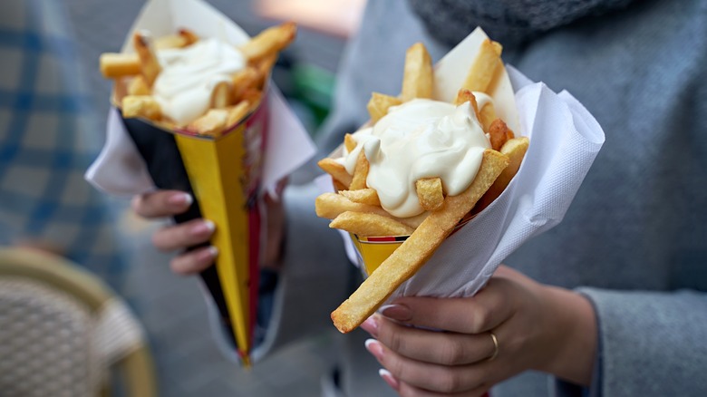 Belgian fries with mayo
