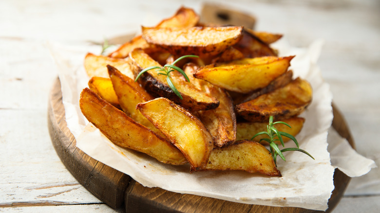 Potato wedges on board