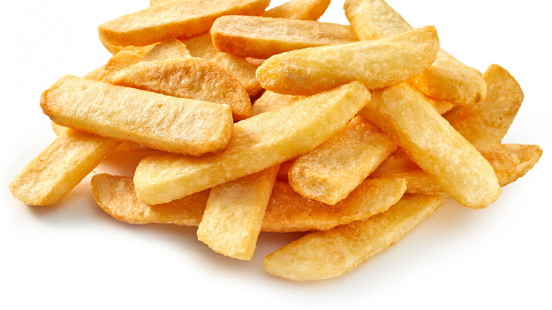 Pile of thick steak fries