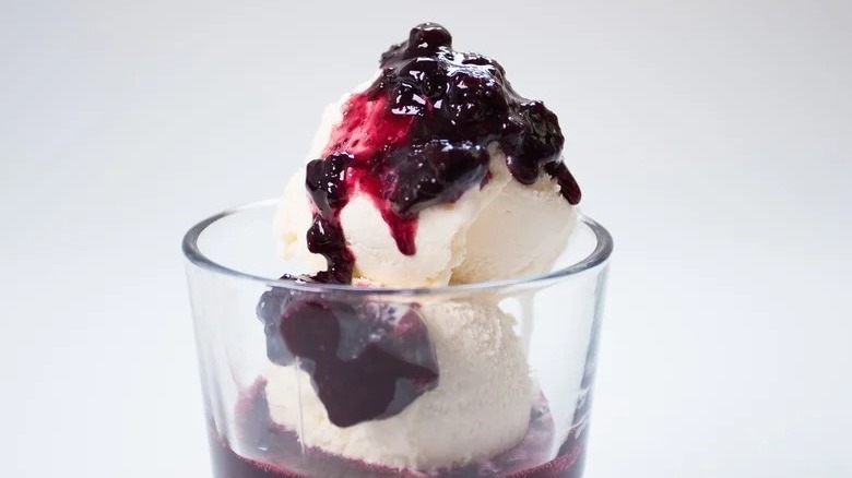 blueberry balsamic sauce