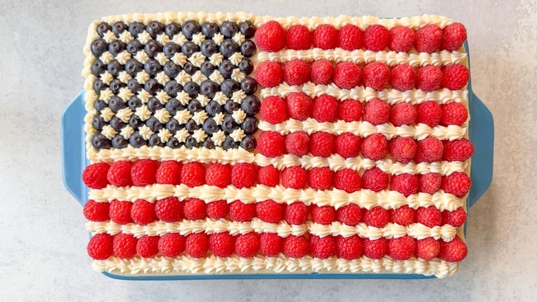 4th of July American flag cakes