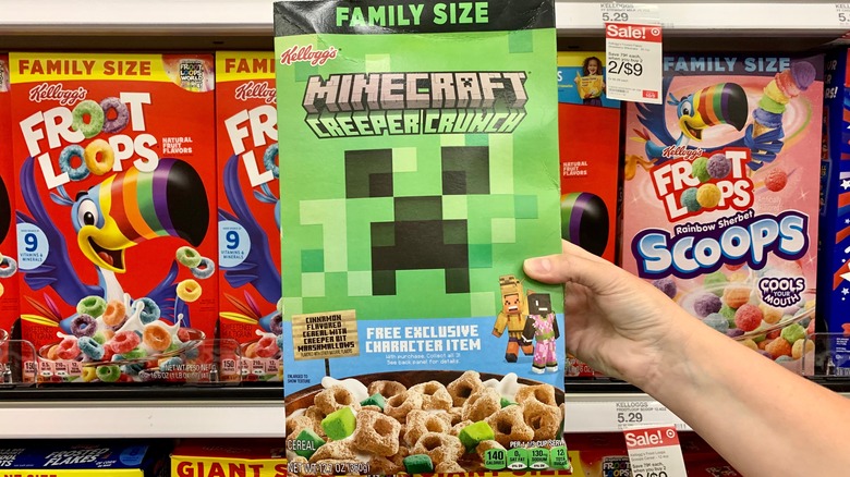 Cereal box in cereal aisle advertising prizes