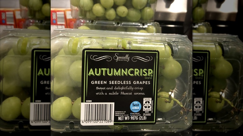 Autumn Crisp grapes in clear plastic packaging
