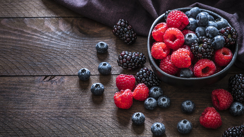 mixed berries