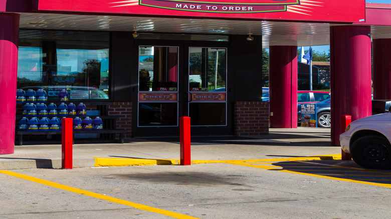 Sheetz storefront