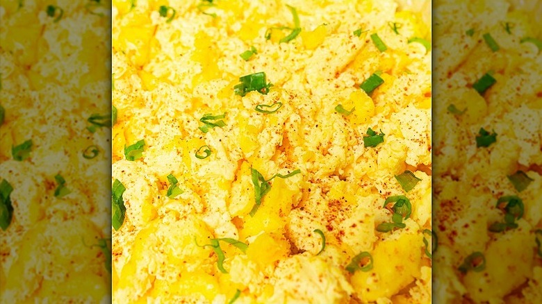 Closeup of scrambled eggs at Hash Kitchen