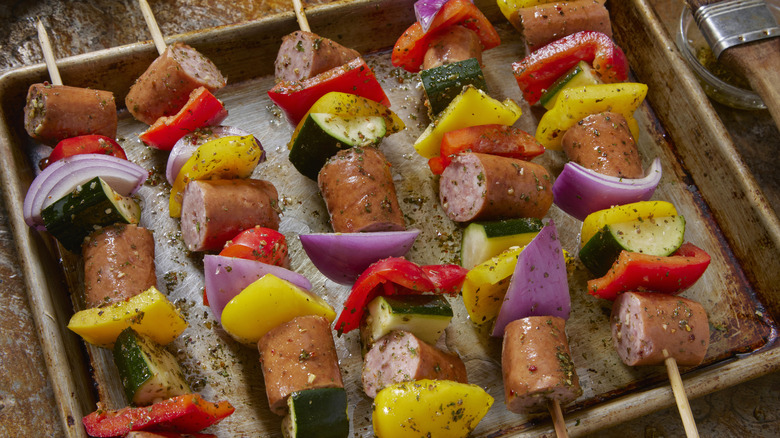 Hot dog skewers with veggies