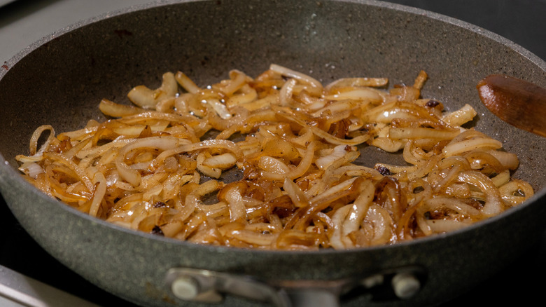 Caramelizing onions on a stove top