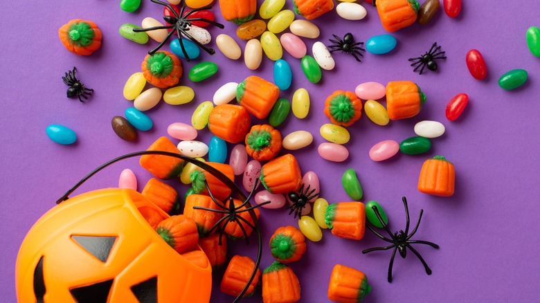 Jack-o-lantern candy bowl