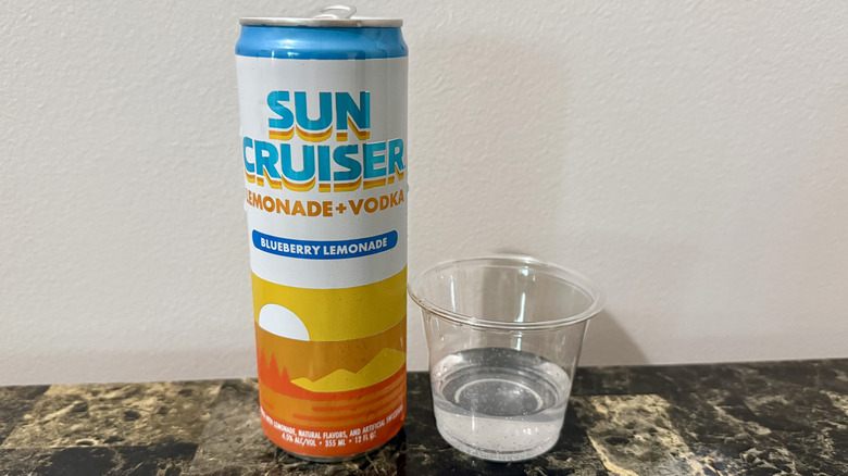 Can and poured sample of Blueberry Lemonade Sun Cruiser
