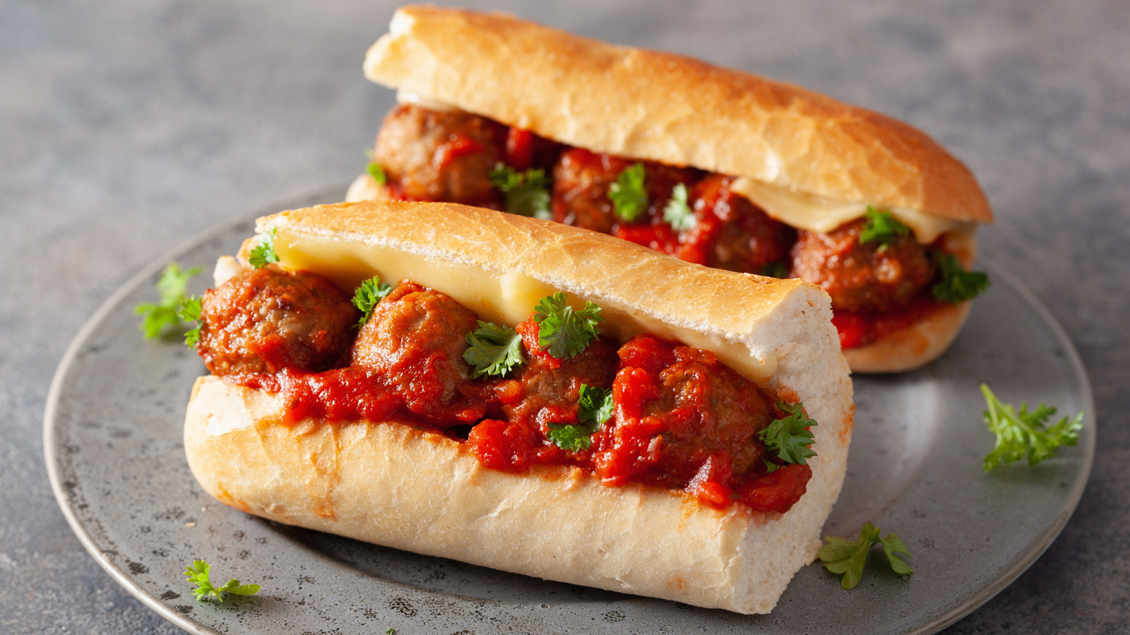 <a href="https://www.foodrepublic.com/2248029/best-chain-restaurant-meatball-subs-customer-reviews/" target="_blank">9 Best Chain Restaurant Meatball Subs, According To Customer Reviews</a>